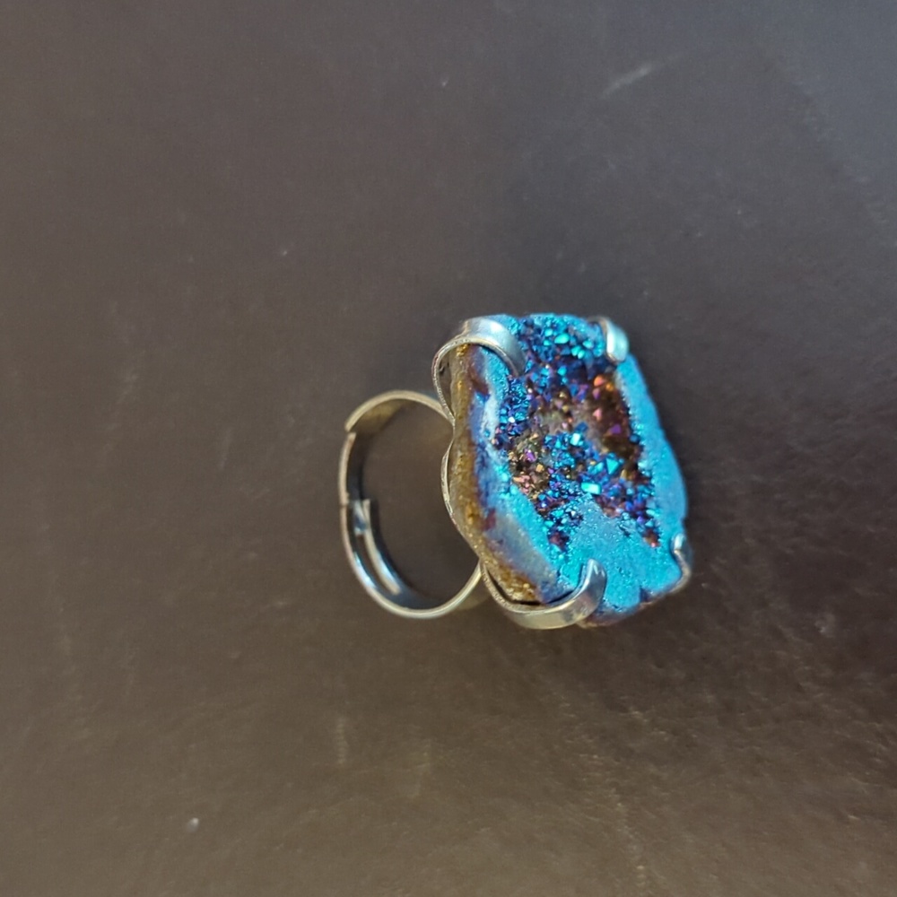 Blue geode druzy ring - Picture 2 of 3